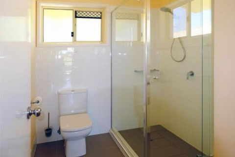 At Cylinder Unit 3 - Accommodation Newcastle 4
