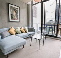 Spacious Apartment Close to Melbourne CBD