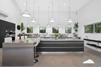 Paperbark - Accommodation Newcastle 2