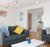 Newly Renovated Unit Waters Edge - Accommodation Newcastle