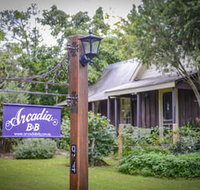Arcadia Bed  Breakfast  Cottages - Accommodation Newcastle