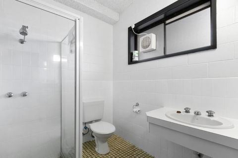 The Reserve Hotel - Accommodation Newcastle 2