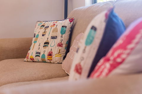 Coastal Cottage - Cannonvale - Accommodation Newcastle 3