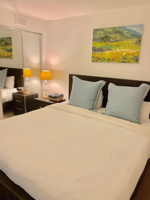 Luxury Apartment With View - Accommodation Newcastle 6