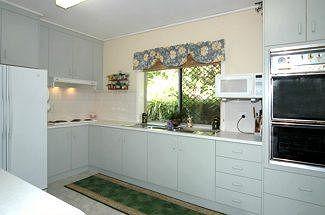 Ambience Holiday Apartments - Accommodation Newcastle 3