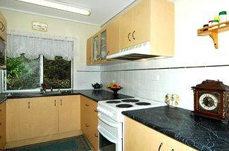 Ambience Holiday Apartments - Accommodation Newcastle 4