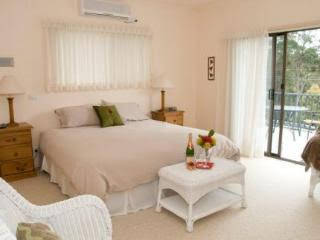 Batemans Bay Manor - Accommodation Newcastle 0
