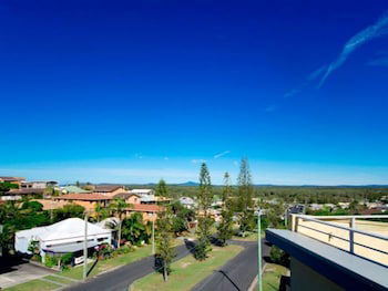Seaspray Apartments - Accommodation Newcastle 0