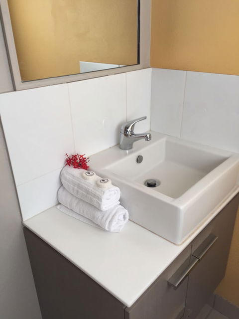 Serenity On Magnetic - Accommodation Newcastle 5