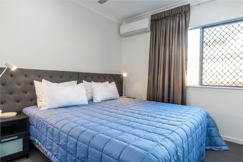 Blue Lagoon Villa B - Accommodation Newcastle 6