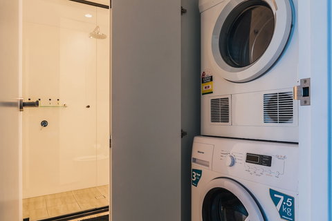 Victoria One Suites - Accommodation Newcastle 5