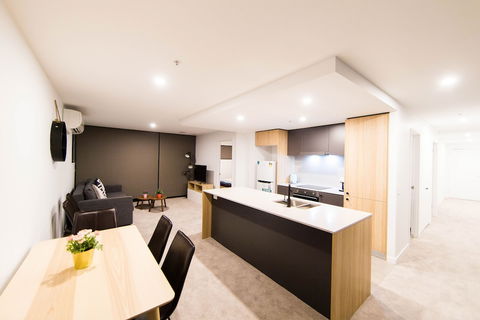 MidNight Apartment - Accommodation Newcastle 3
