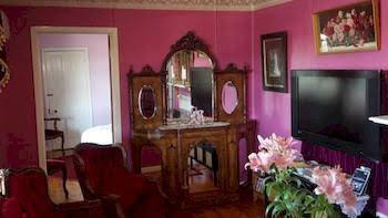 Town View Guesthouse - Accommodation Newcastle 0