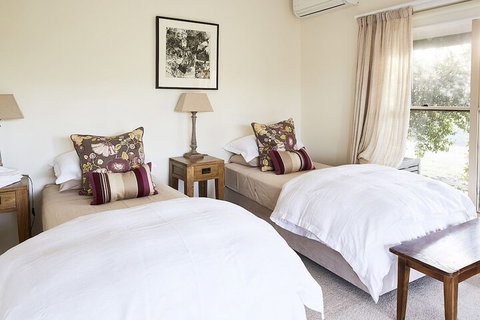 Rosby Guesthouse - Accommodation Newcastle 2