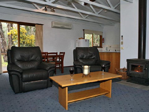 Bagara Cottage Holiday Rental  - Accommodation Newcastle 5