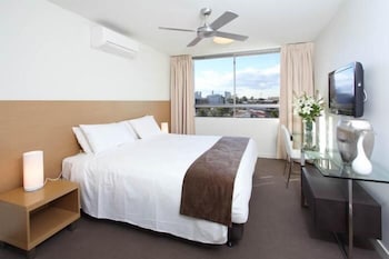 P A Apartments - Accommodation Newcastle 5