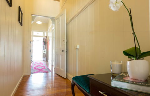 99 Kirkland Bed & Breakfast - Accommodation Newcastle 1