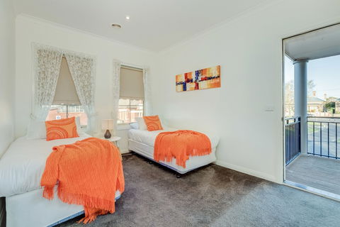 Seymours On Lydiard - Accommodation Newcastle 4