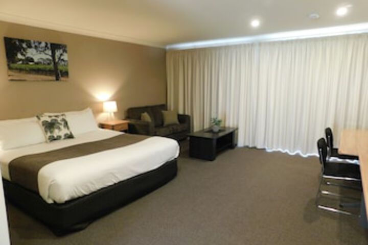 Tarpeena SA Accommodation Newcastle