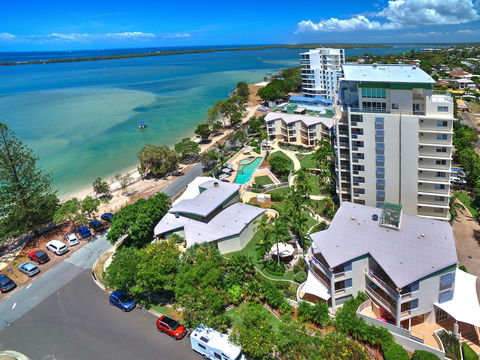 Moorings Beach Resort - Accommodation Newcastle 0
