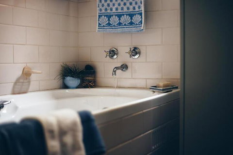 Strathbourne Accommodation Hamilton House - Accommodation Newcastle 2