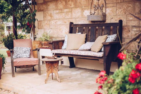 Strathbourne Accommodation Hamilton House - Accommodation Newcastle 7