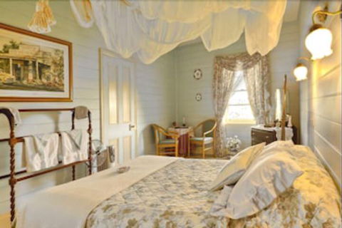Two Story Bed & Breakfast - Accommodation Newcastle 6