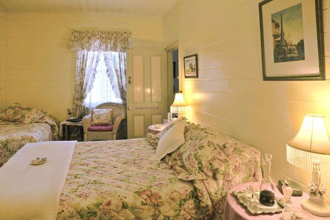 Two Story Bed & Breakfast - Accommodation Newcastle 7