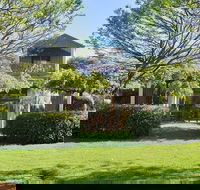 Tree Elle - Accommodation Newcastle