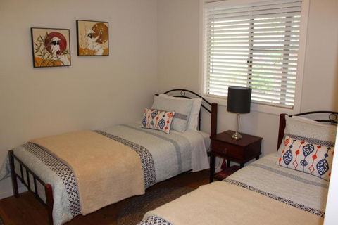 Franciscas Cottage - Accommodation Newcastle 5