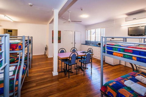 Diggers Tavern - Accommodation Newcastle 2