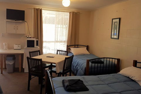 Murray Gardens Cottages & Motel - Accommodation Newcastle 3