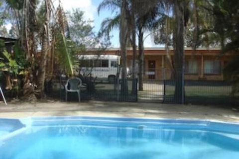 Hilldrop Motor Inn - Accommodation Newcastle 7