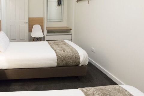 Bay 10 Accommodation - Accommodation Newcastle 7