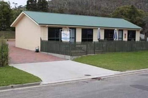 Bicheno's A Plus Apartments - Accommodation Newcastle 7