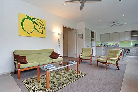 Limetree Hideaway - Accommodation Newcastle 6