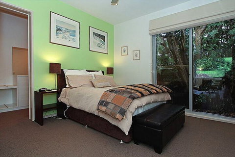 Limetree Hideaway - Accommodation Newcastle 5