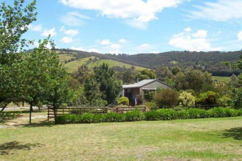 Yarra Glen Bed & Breakfast - Accommodation Newcastle 4