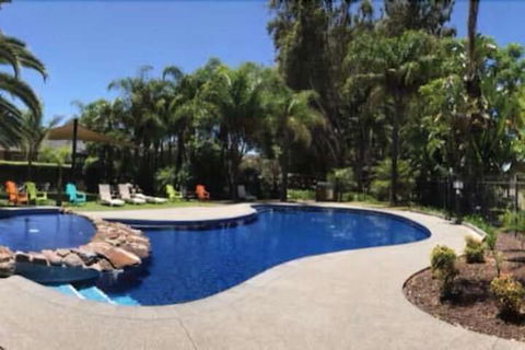 Sportsmans Motor Inn - Accommodation Newcastle 1