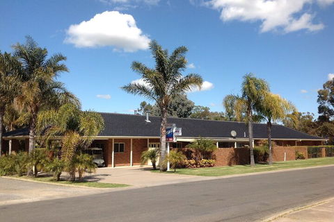 Sportsmans Motor Inn - Accommodation Newcastle 4