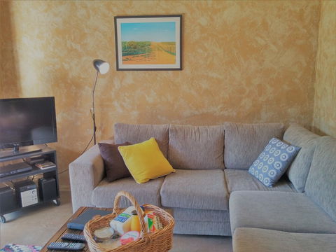 Milton Country Cottages - Accommodation Newcastle 2