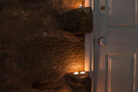 Wishing Well Cottage - Accommodation Newcastle 5