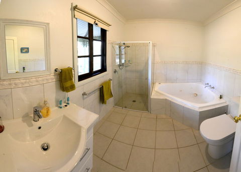 St Helens Country Cottages - Accommodation Newcastle 5