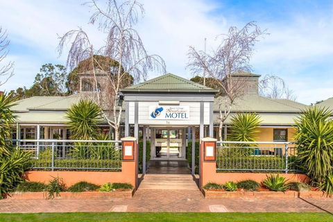 Berry Village Boutique Motel - Accommodation Newcastle 3
