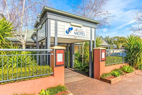Berry Village Boutique Motel - Accommodation Newcastle 2