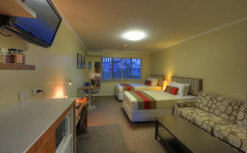 Tropixx Motel & Restaurant - Accommodation Newcastle 6