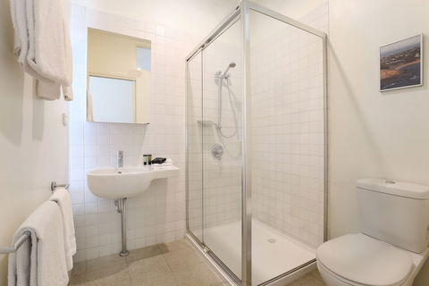Plum North Melbourne - Accommodation Newcastle 4