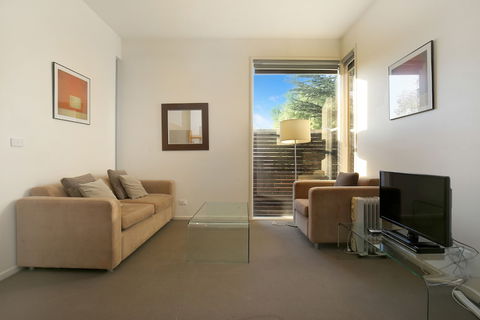 Plum North Melbourne - Accommodation Newcastle 5