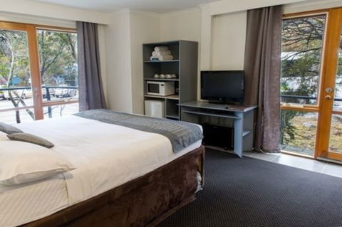 The River Inn Thredbo - Accommodation Newcastle 3