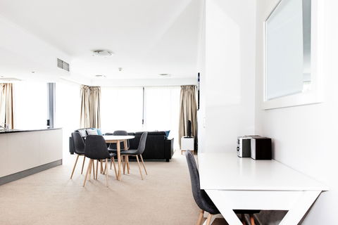 Ocean Views Resort - Accommodation Newcastle 5